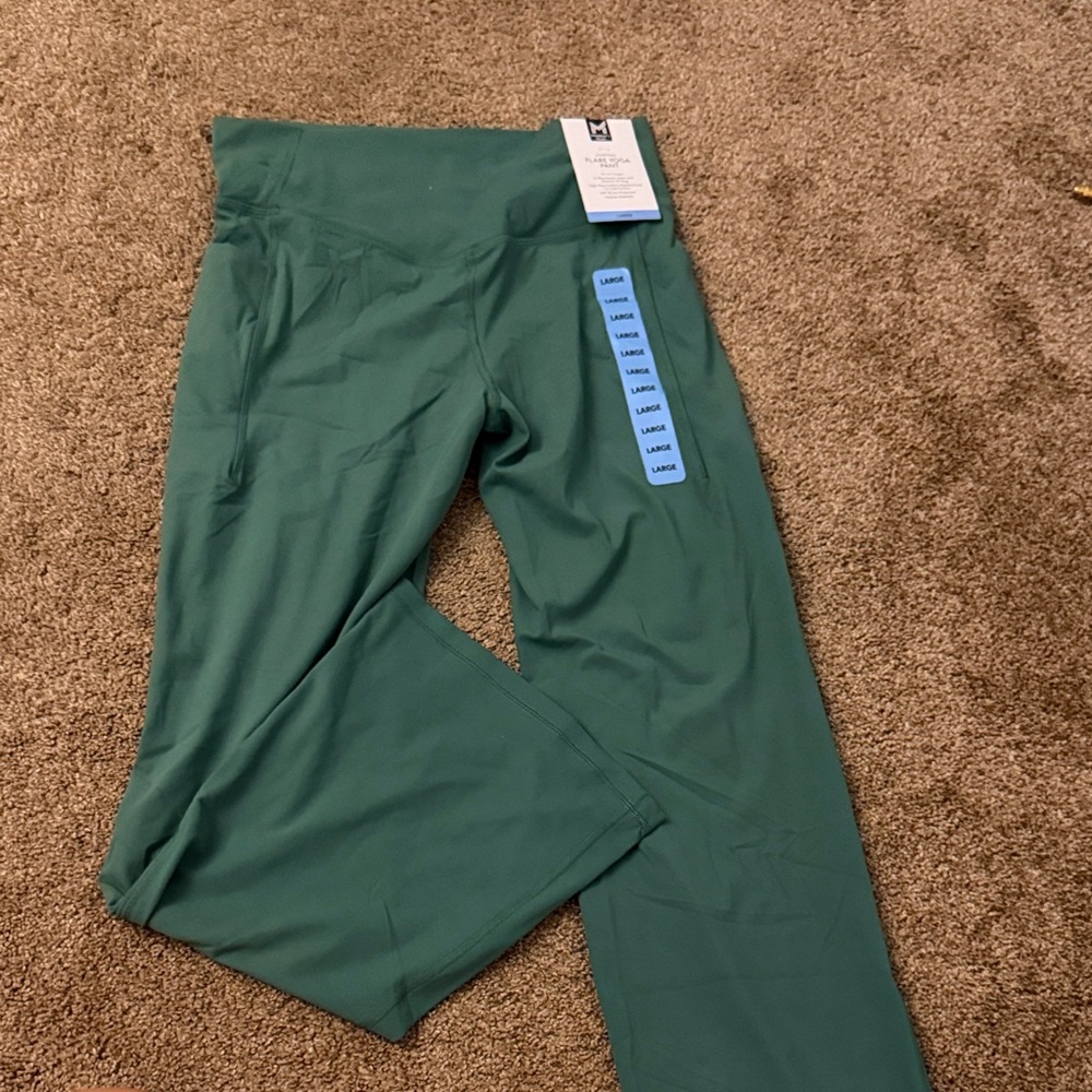 Green brand new flare Leggings